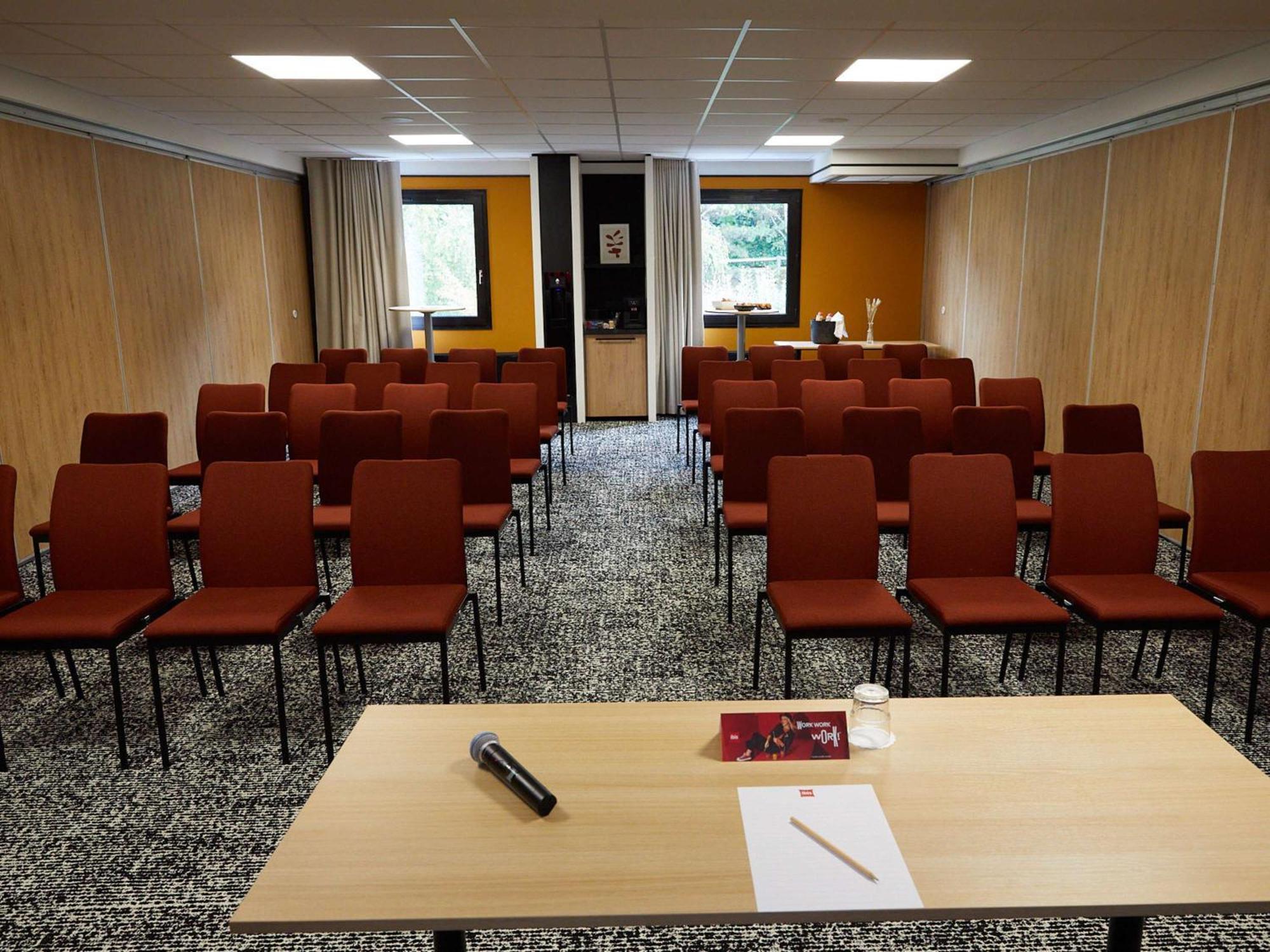 Ibis Europe Chalon Sur Saone Hotel Exterior photo